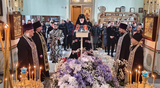 Завершение чтения Великого покаянного канона в соборе Рождества Пресвятой Богородицы г. Резекне